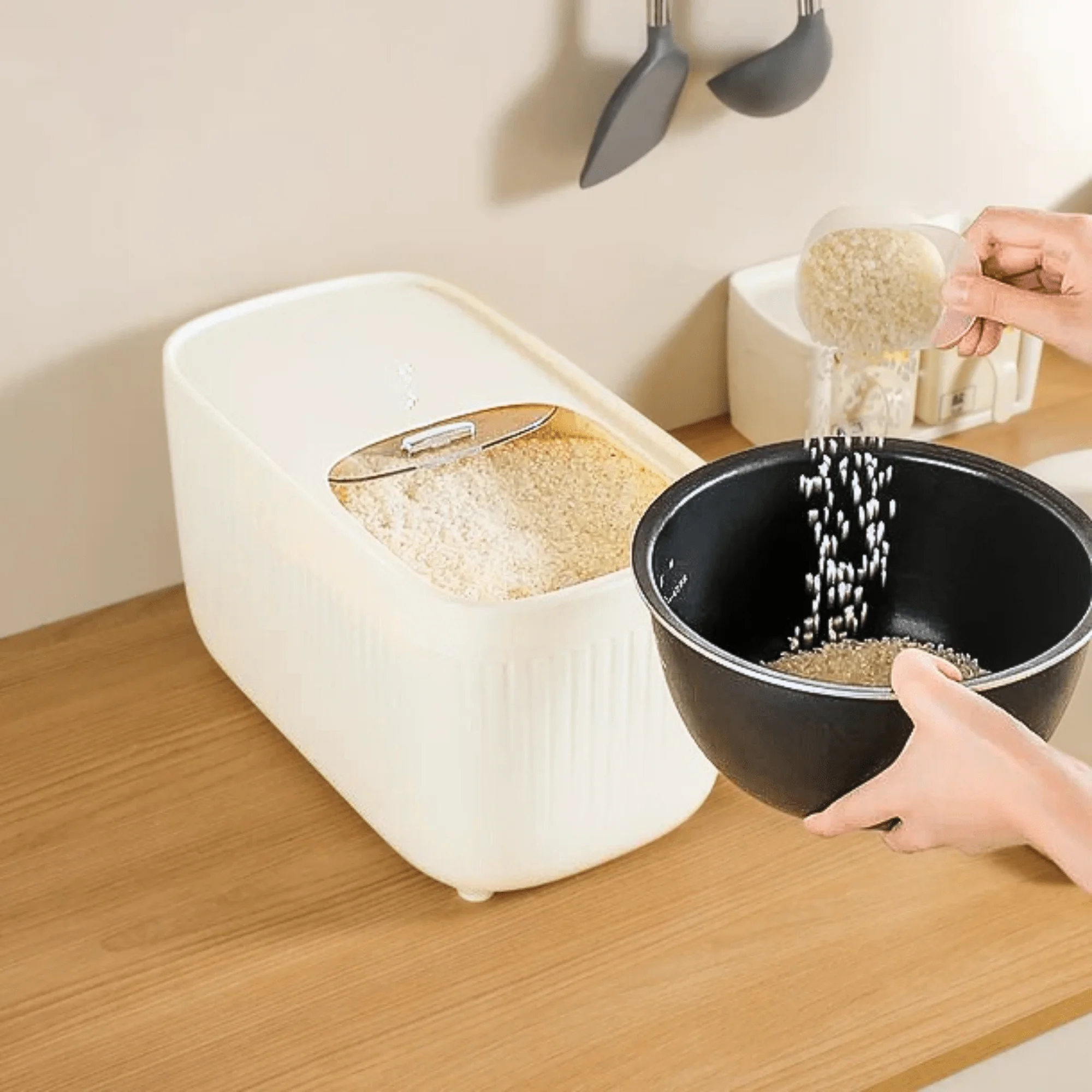 10KG Airtight Large Capacity Rice Storage Container (Pack of 1) - Image 4