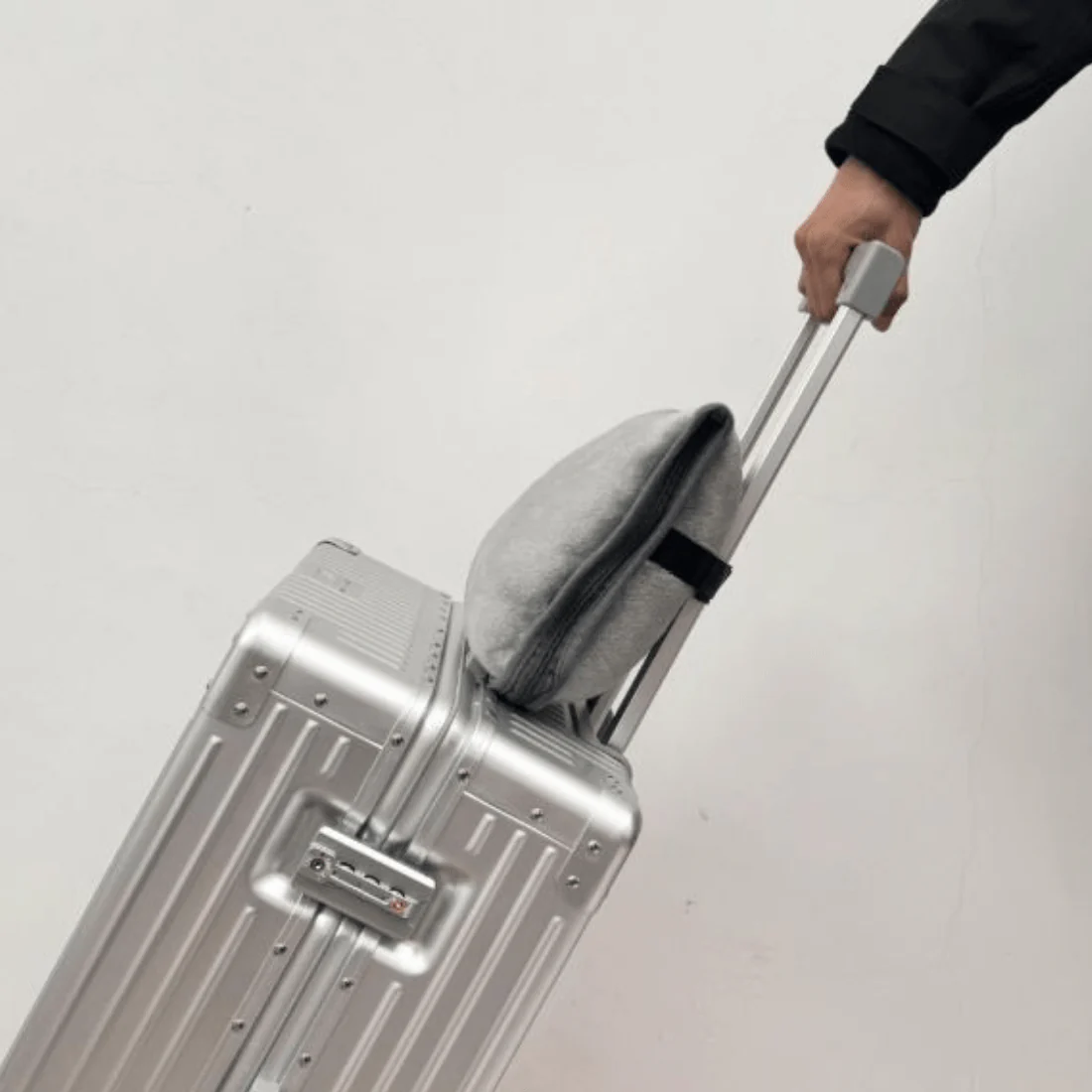 2-in-1 Portable Travel Blanket and Pillow - Image 4