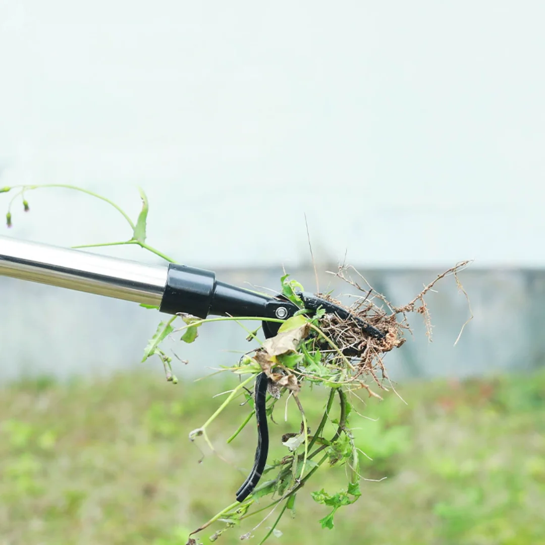 4-Claw Aluminum Manual Grass Remover Tool - Image 3