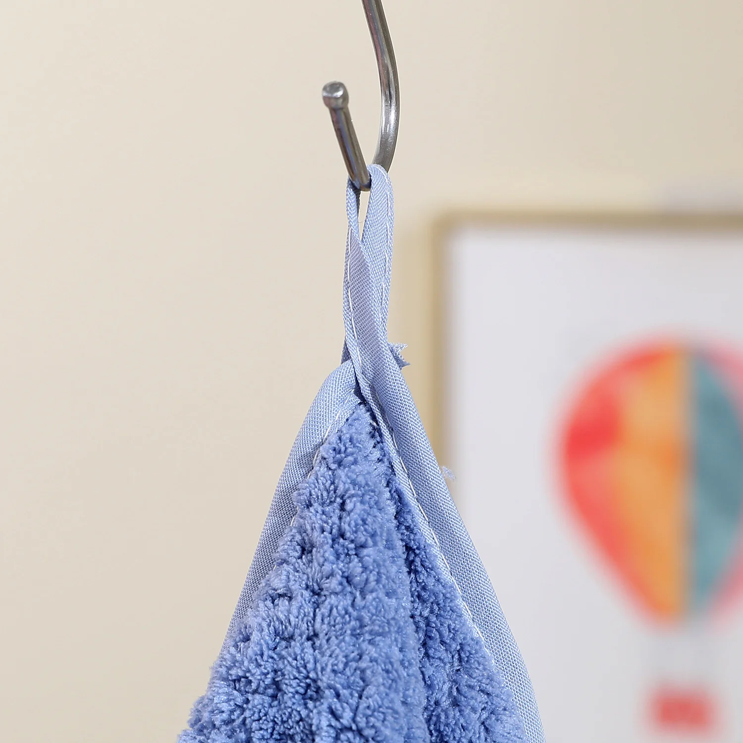 Anti-Bacterial Velvet Quick-Dry Towel (35 x 75cm) - Image 2