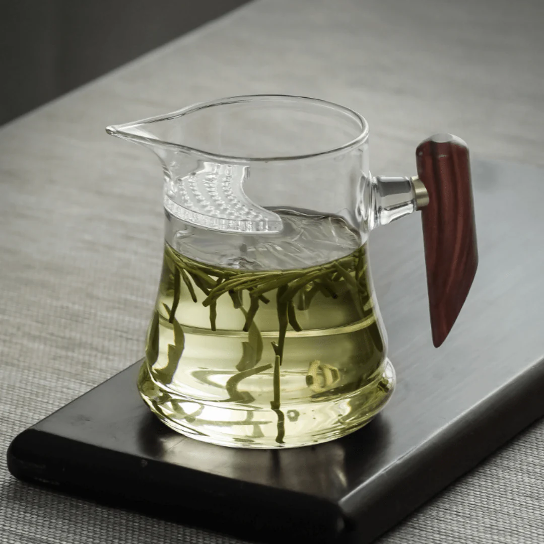 Borosilicate Glass Crescent Filter Cup with Wooden Handle(360ml)