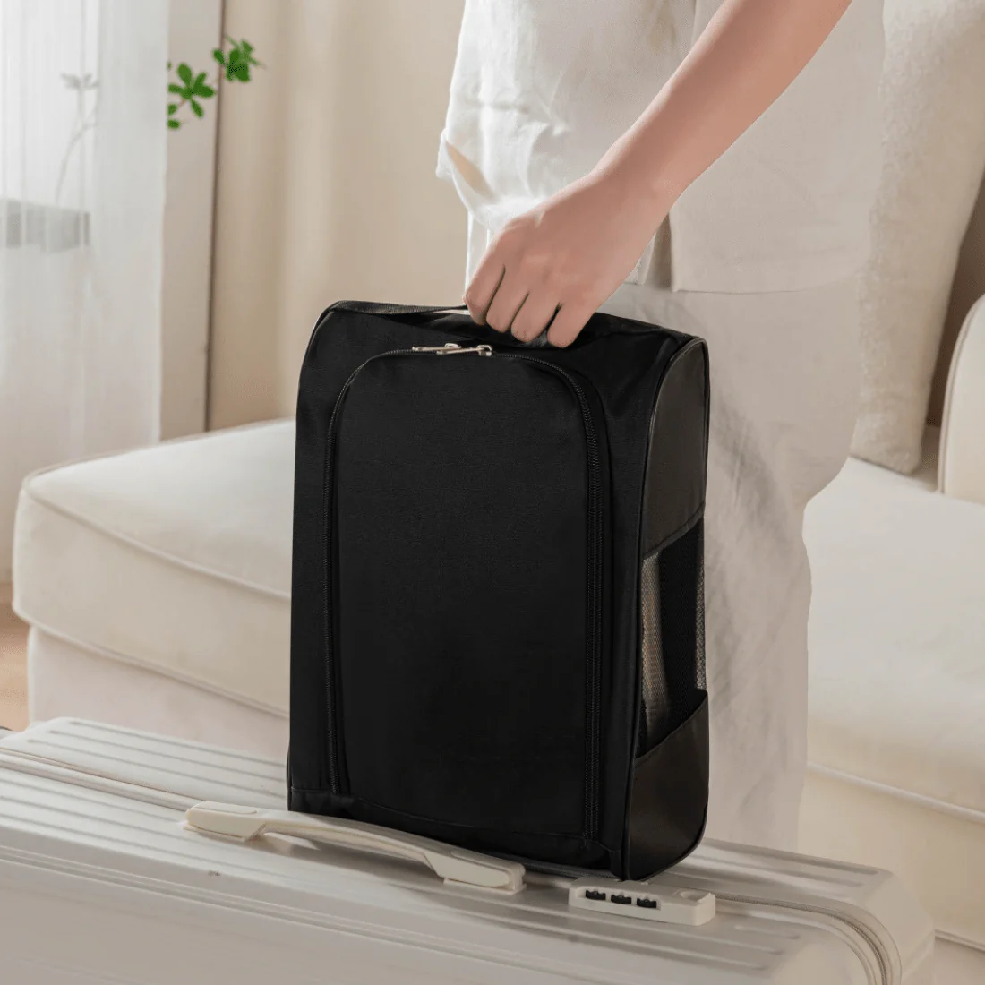 Compact & Durable Travel Shoe Storage Bag - Image 3