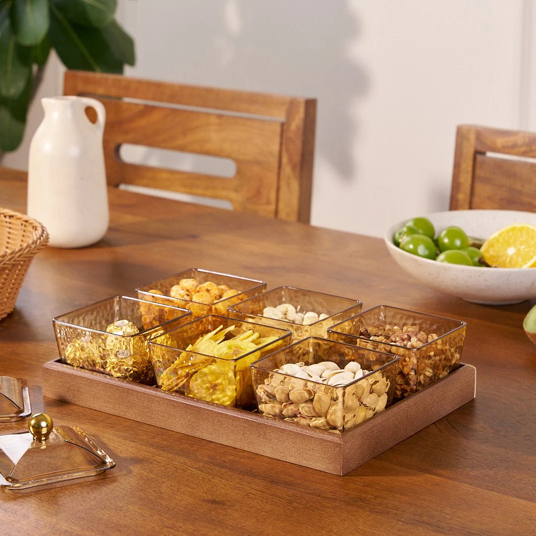 Crystal Clear Snack Plate Organizer - Image 3