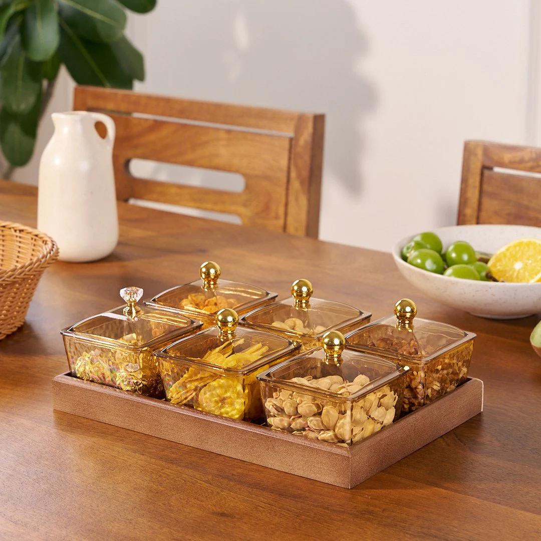 Crystal Clear Snack Plate Organizer - Image 7