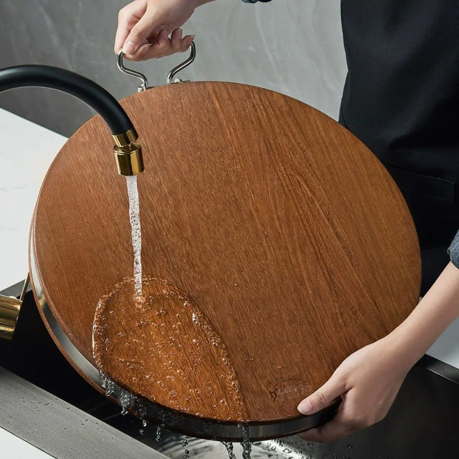 Double Edge Blackwood MasterChef Cutting Board with Handle (39 cm) - Image 5