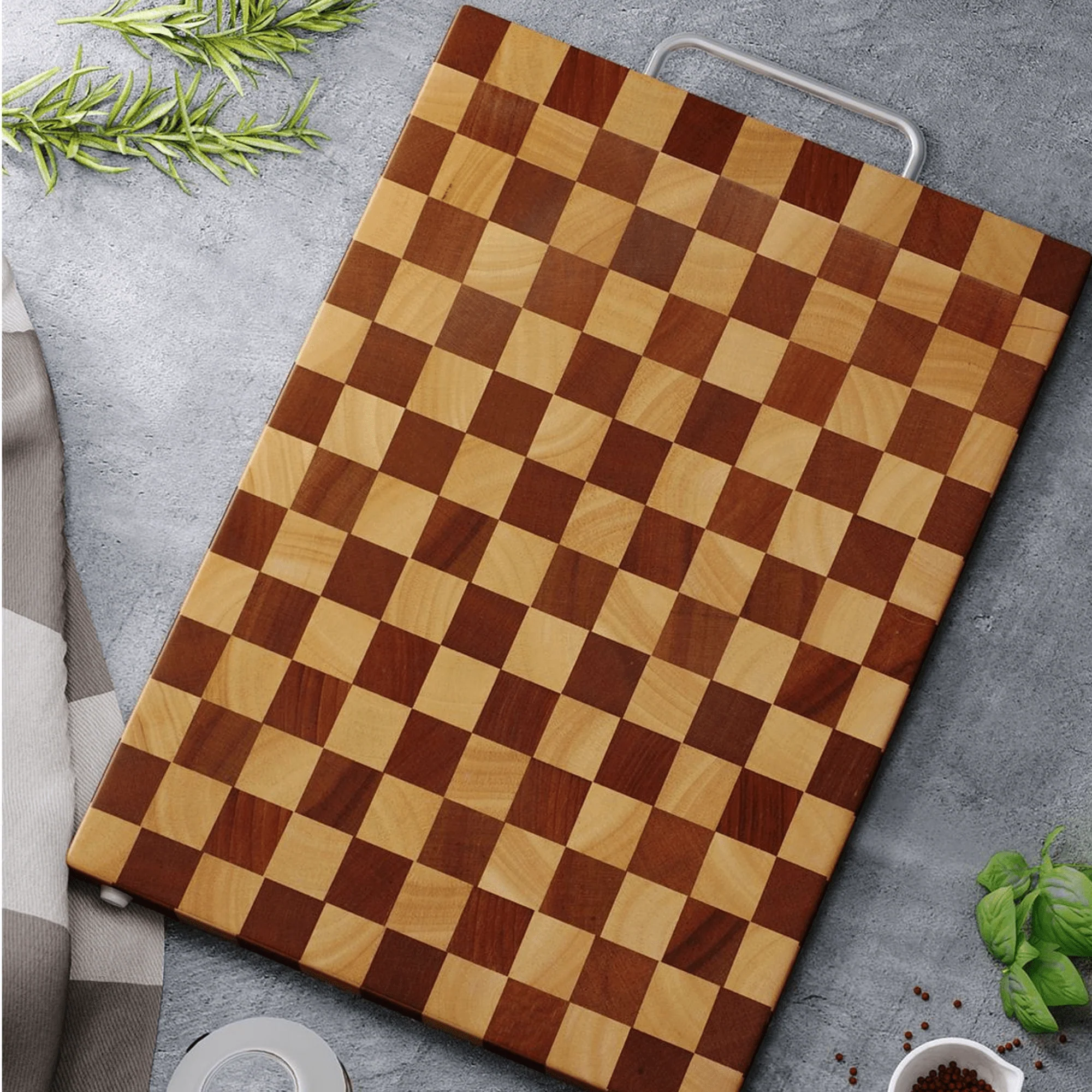 Double-Sided Rubber Wood Cutting Board with Chess Grid Design (40 cm) - Image 5