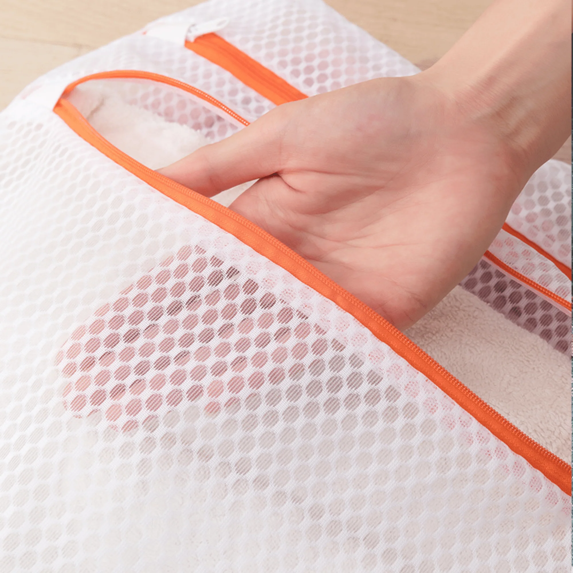 Durable Polyester Laundry Bag with Double Zipper Closure(Set of 3) - Image 4
