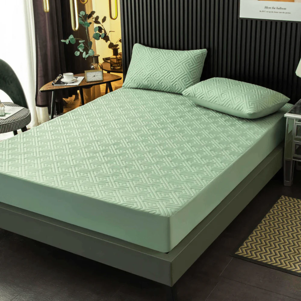 Feather Touch Quilted Bed Sheets With 2-Pillow Covers - Image 3