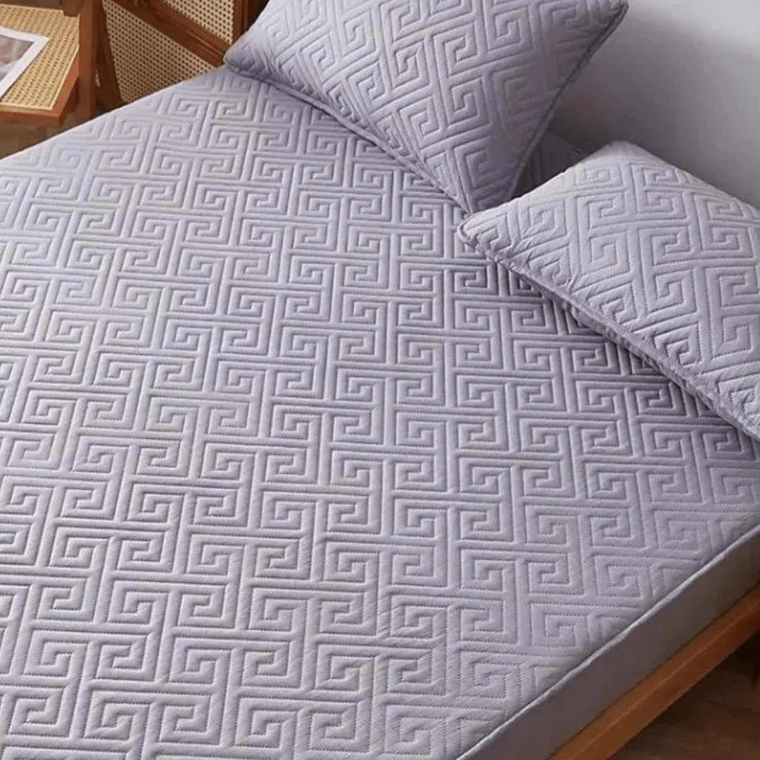 Feather Touch Quilted Bed Sheets With 2-Pillow Covers (Grey) - Image 2