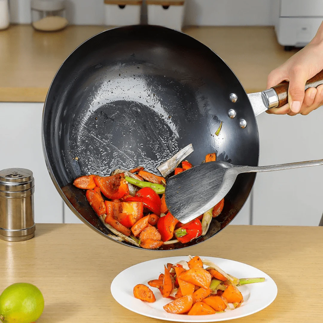 Fine Iron Cooking Pan with Wooden Handle - Image 4