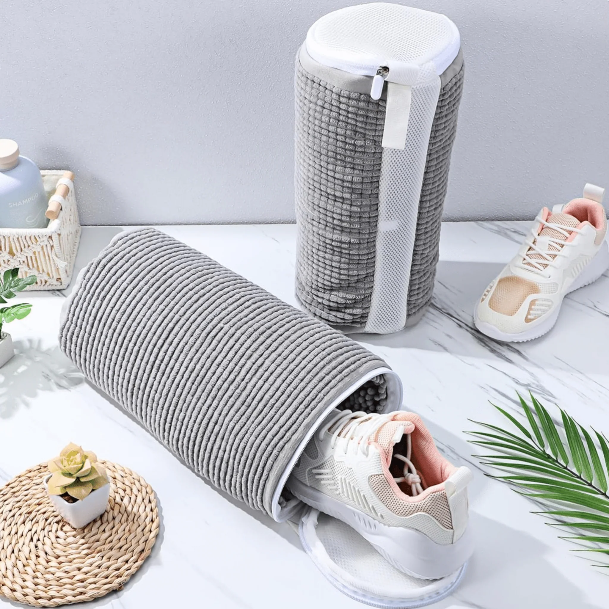 Fluffy Fibers Shoe Washing Bag