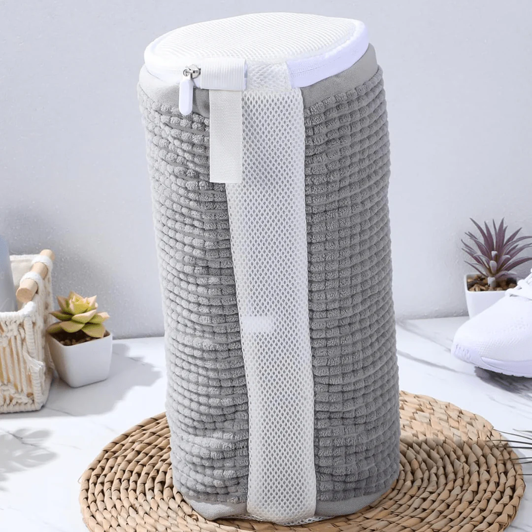 Fluffy Fibers Shoe Washing Bag - Image 2