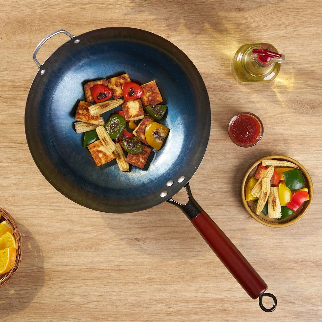Heavy Duty Non-Stick Pan With Wood Handle - Image 3