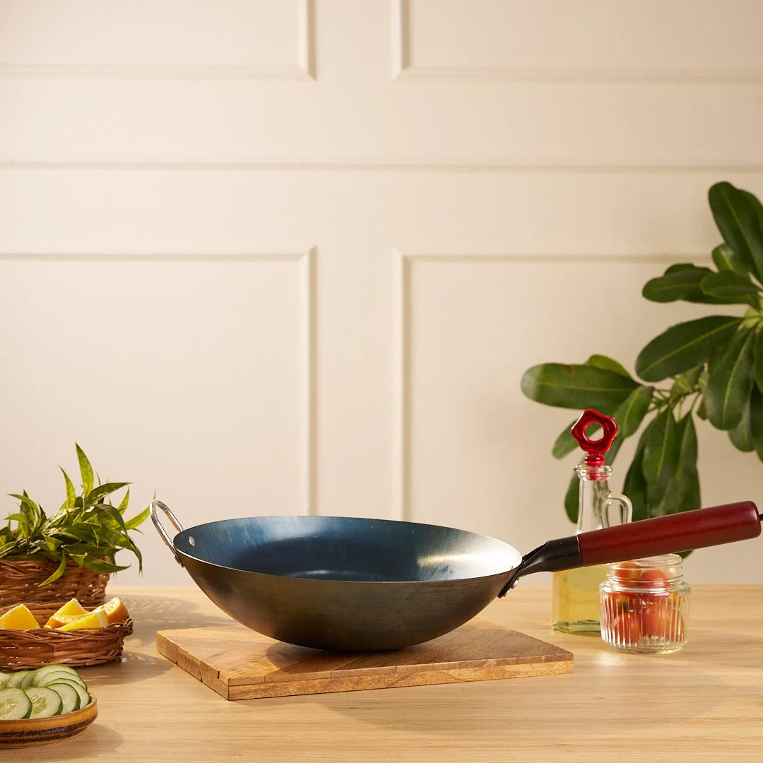 Heavy Duty Non-Stick Pan With Wood Handle - Image 5