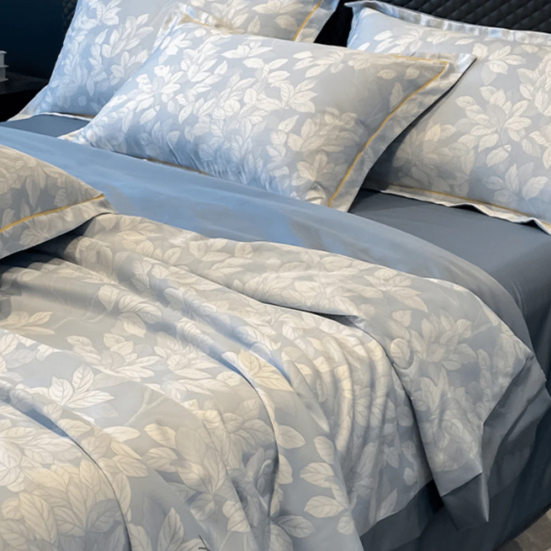Ice Silk Elegance Comfort Quilt Set (Style-3) - Image 3