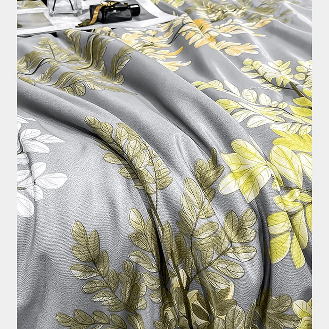 Ice Silk Elegance Comfort Quilt Set (Style-4) - Image 3