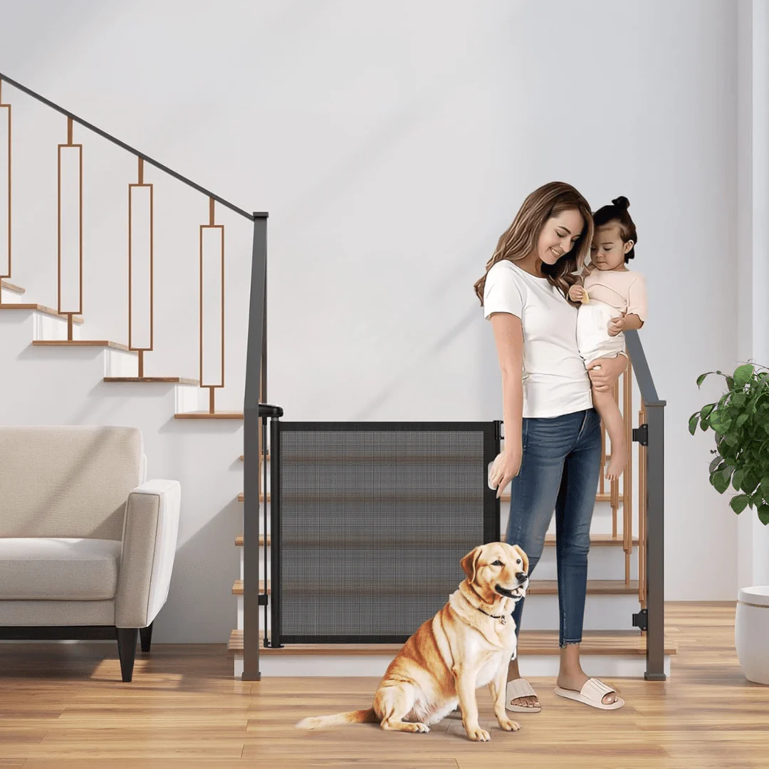 Indoor Outdoor Retractable Baby Pet Safety Gate - Image 5