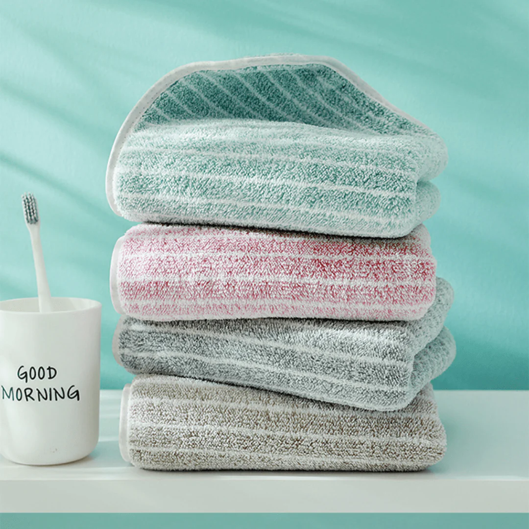 Lint Free Microfiber Cleaning Cloth - Image 4