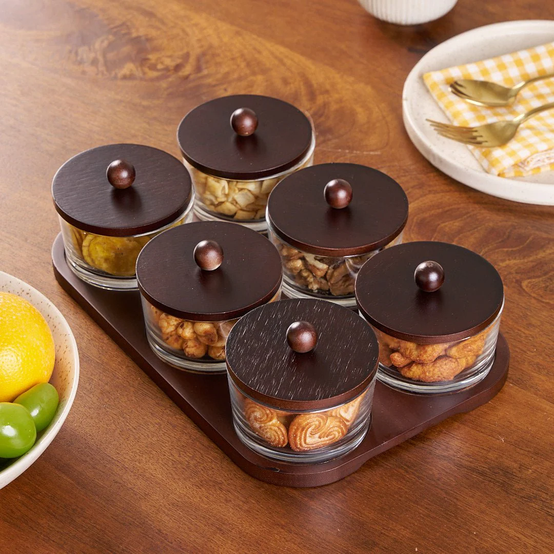 Minimalist Glass Snack Plate with Bamboo Lid - Image 3