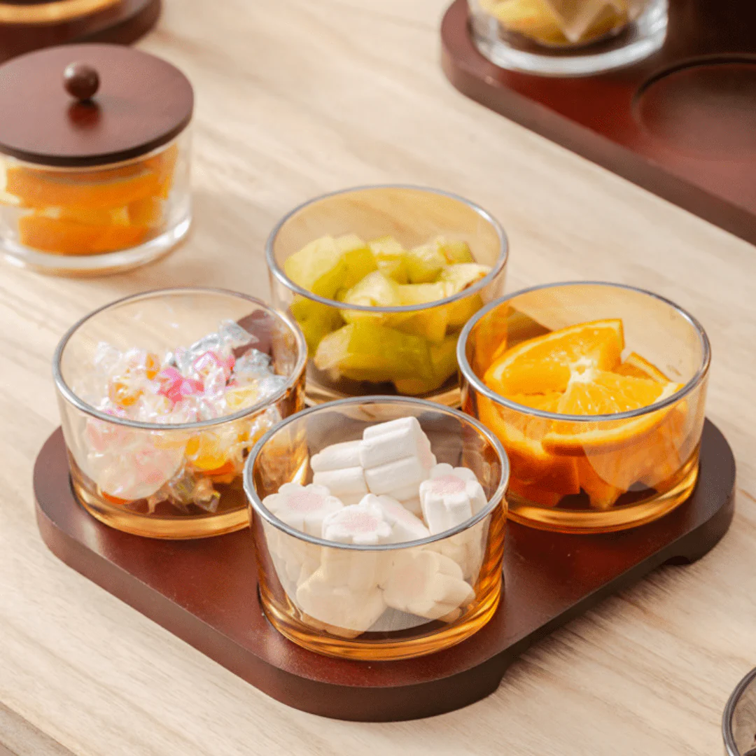 Minimalist Glass Snack Plate with Bamboo Lid (4-GRID) - Image 4