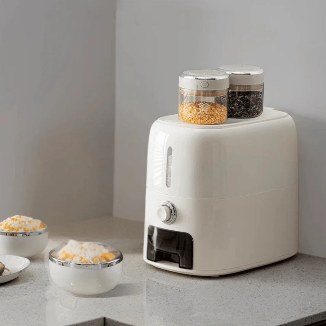 Multi-Purpose Airtight Rice Storage Container with Measuring Cup(10kg) - Image 2