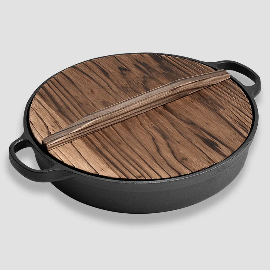 Multi-Purpose Cast Iron Skillet with Lid and Ear Handles (25cm) - Image 6