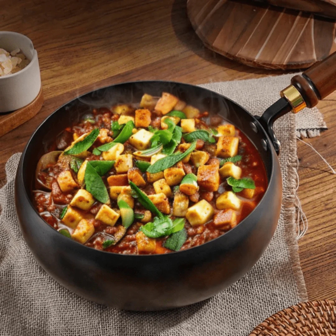 Multi-Purpose Cast Iron Cooking Pot with Wooden Handle (24cm) - Image 5