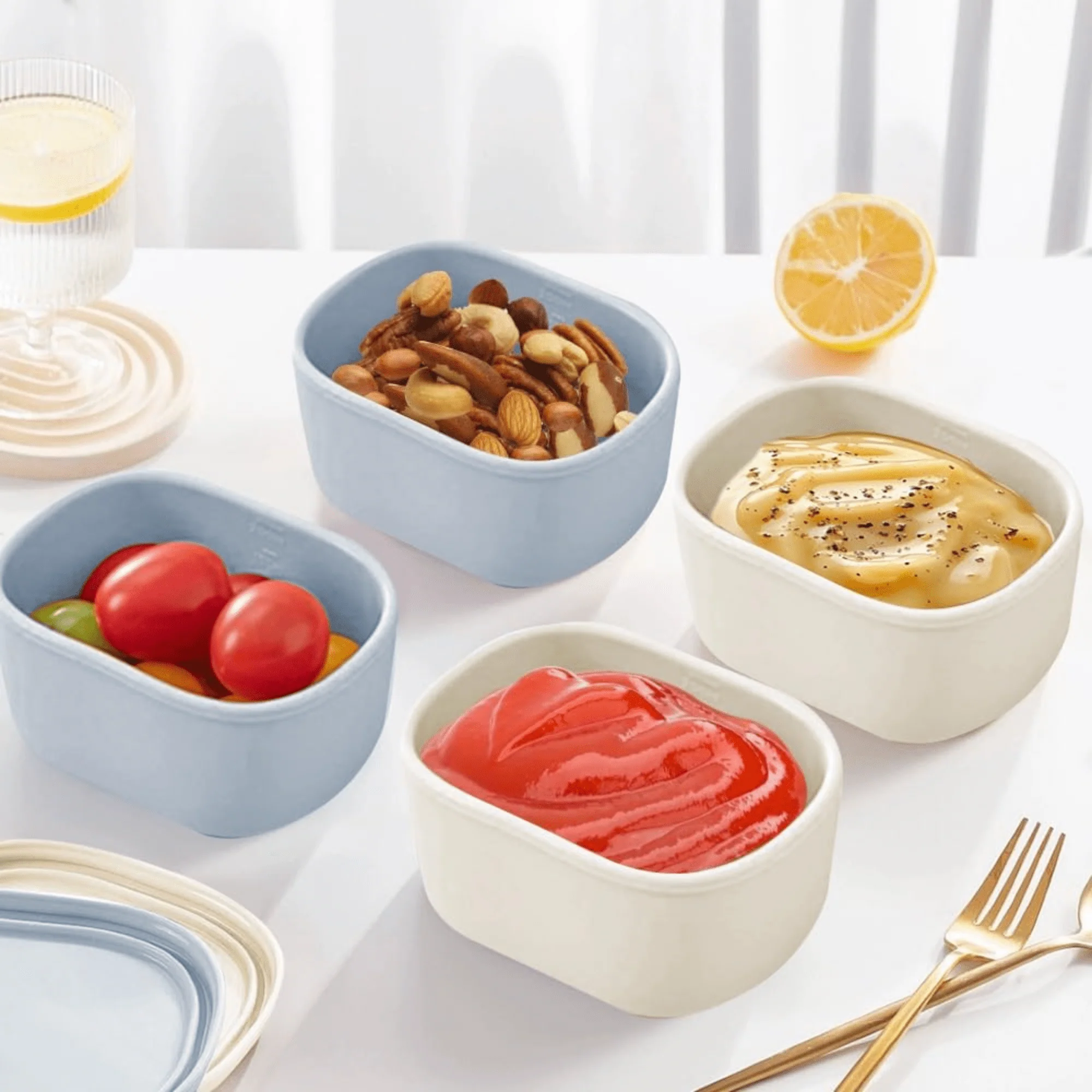 Multi-Use Silicone Food Storage Container with Lid for Daily Storage - Image 2