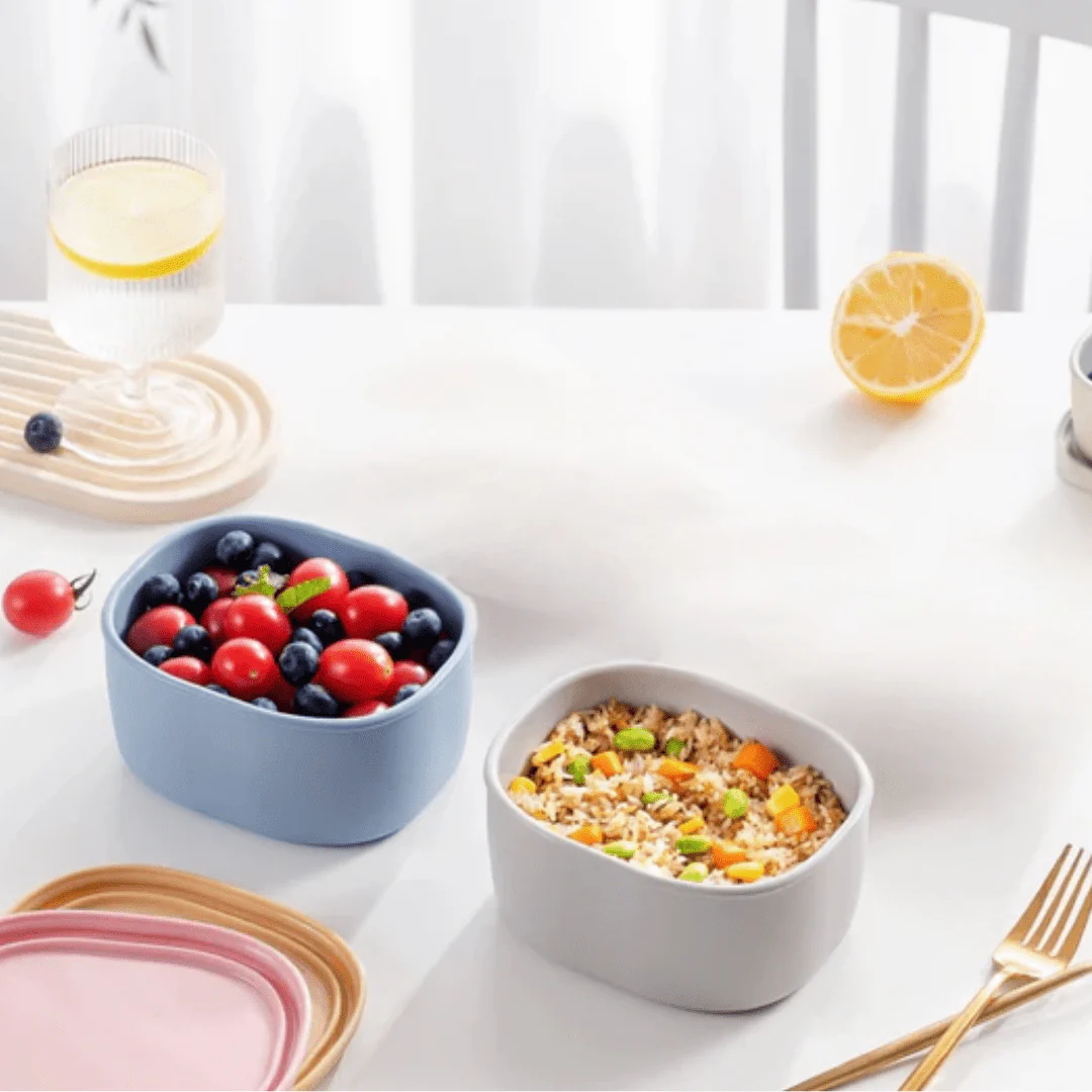 Multi-Use Silicone Food Storage Container with Lid for Daily Storage - Image 3