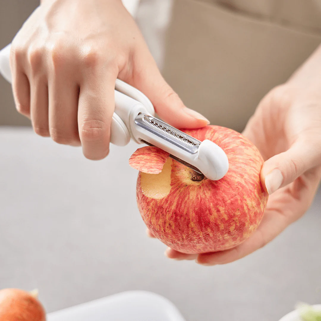 Multifunctional 3-in-1 Stainless Steel Fruit and Vegetable Peeler - Image 4
