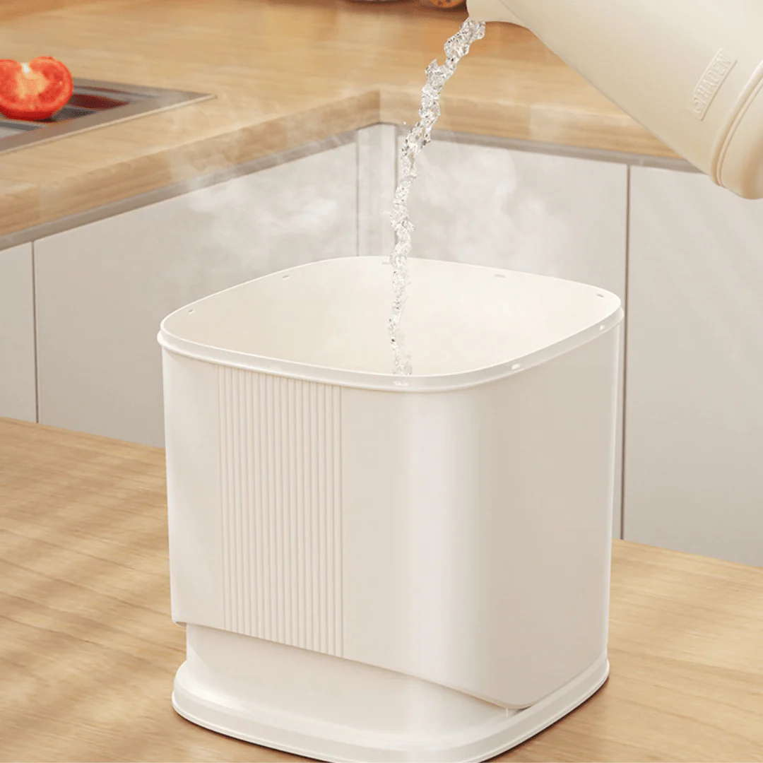Multifunctional Plastic Moisture Proof Grain Storage Container(6Kg) - Image 4