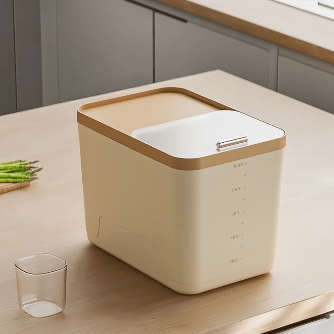 Durable Plastic Dry Food Storage Container with Push-Pull Lid - Image 2