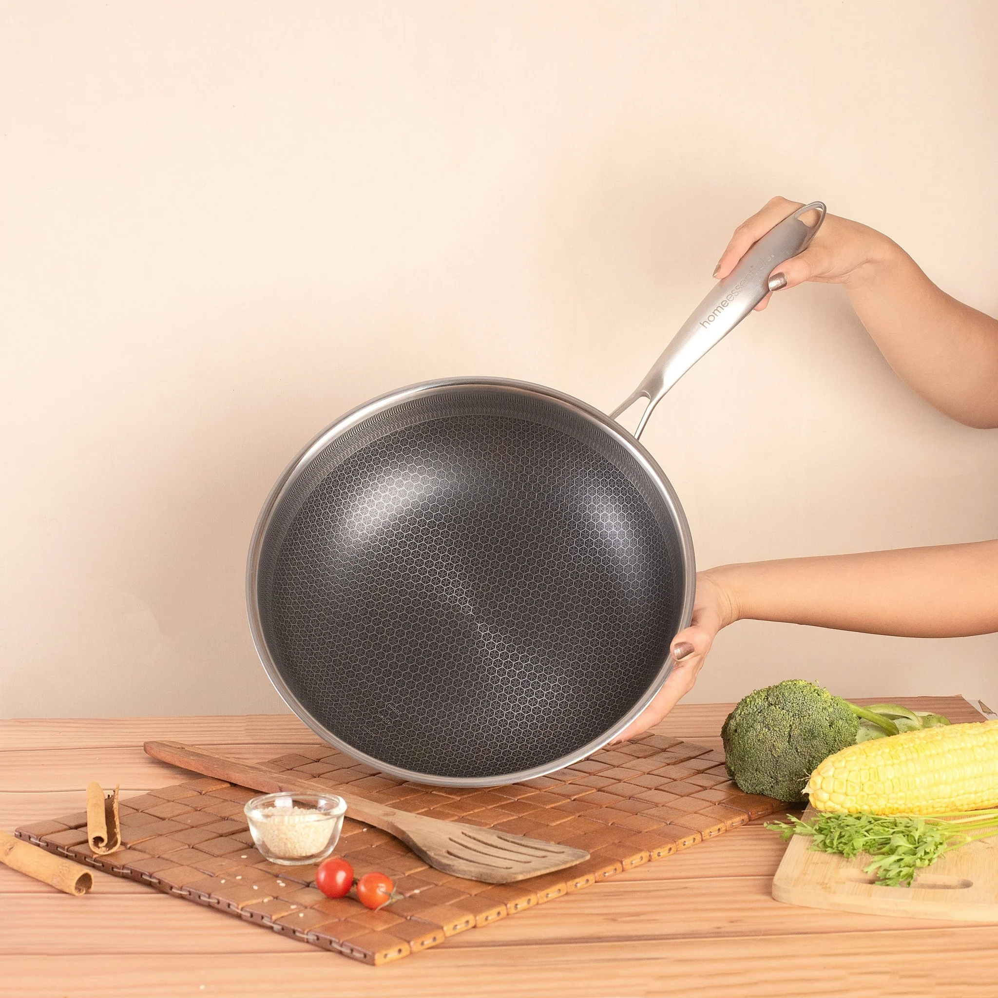 Multi-Purpose Stainless Steel Honeycomb Non-Stick Cooking Pot (28 cm) - Image 2
