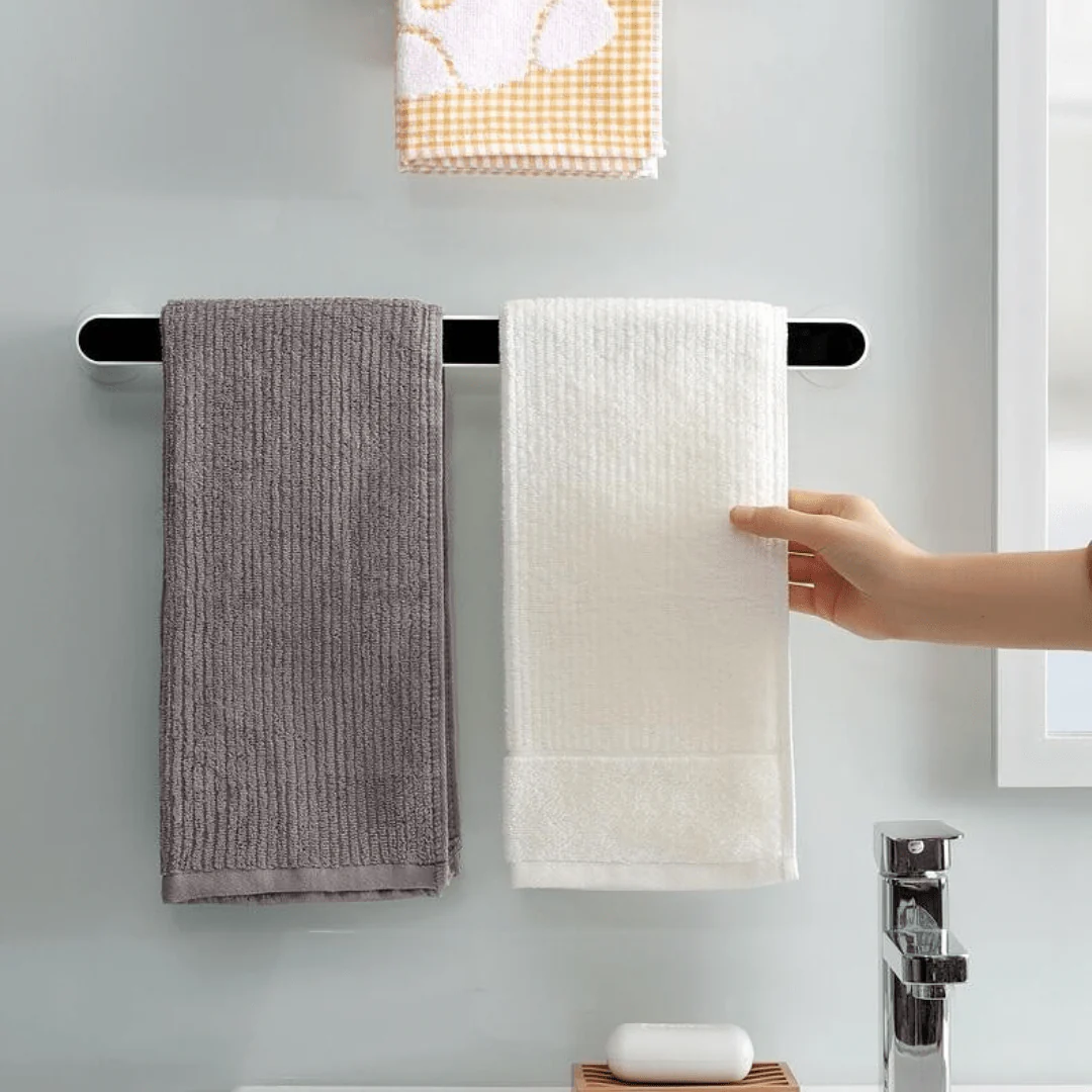 Multipurpose Wall-Mounted Drill Free Plastic Towel Rack (46cm) - Image 3