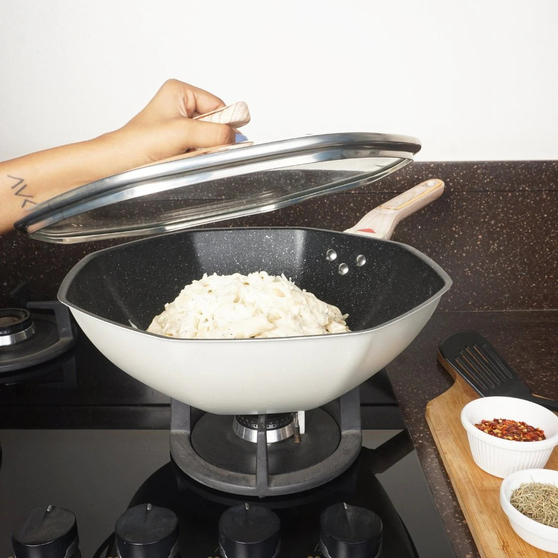 Non-Stick Octagonal Frying Pan - Image 4