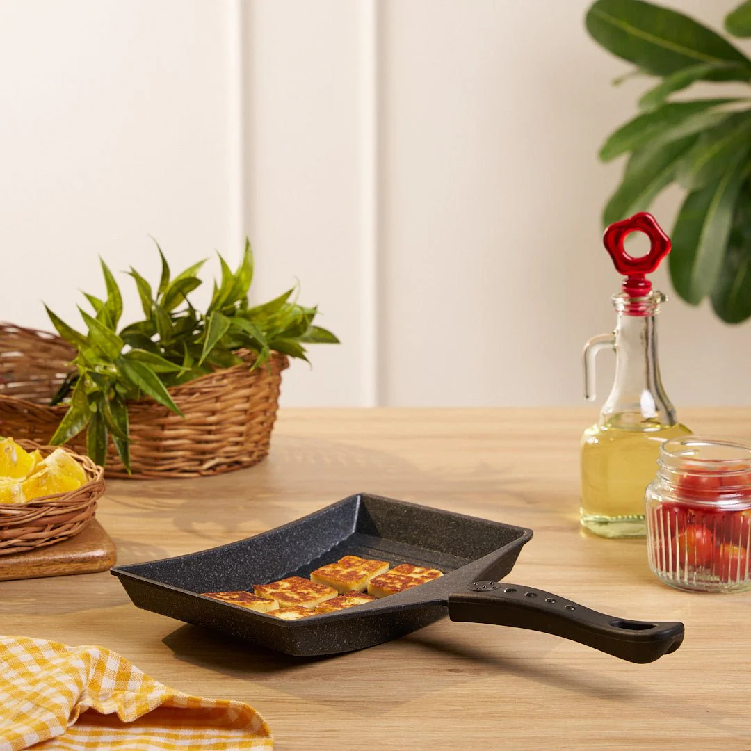 Non-Stick Portable Curved Pan - Image 6