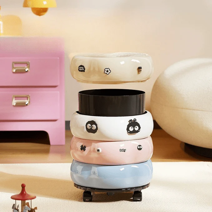 Premium Trash Can with Lid and Wheel (35cm) - Image 3