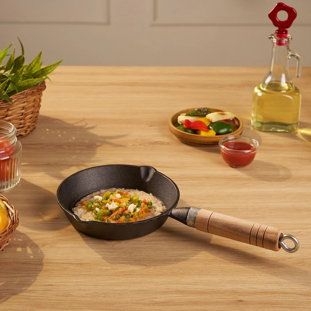 Quick-Heat Cast Iron Frying Pan(16cm) - Image 3