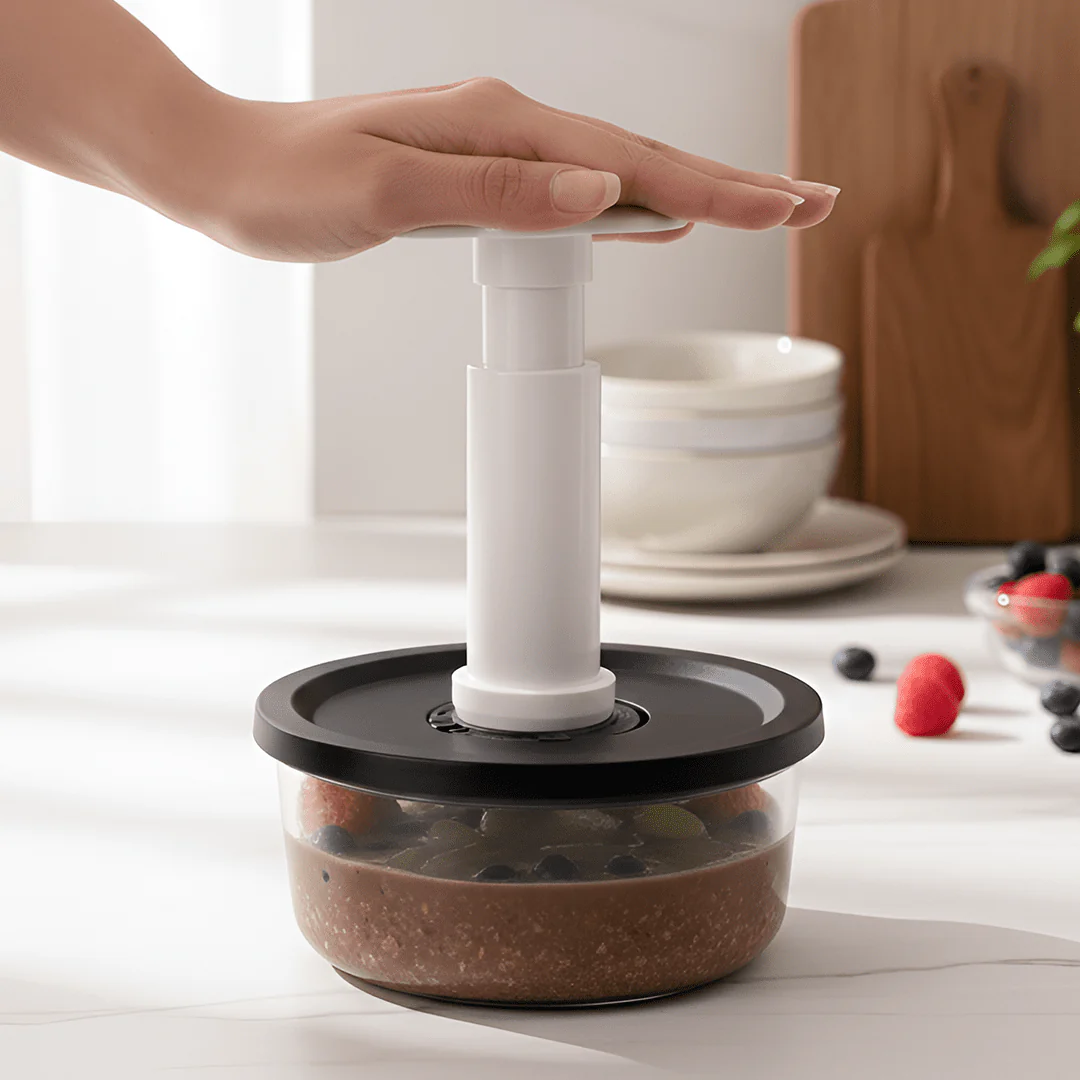 Round Vacuum Glass Storage Container with Date Tracker Lid(850ml) - Image 5