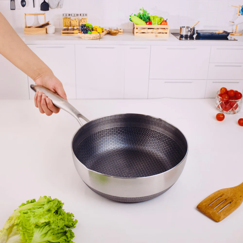 Stainless Steel Honeycomb Non-Stick Frying Pan With Lid(24cm) - Image 4