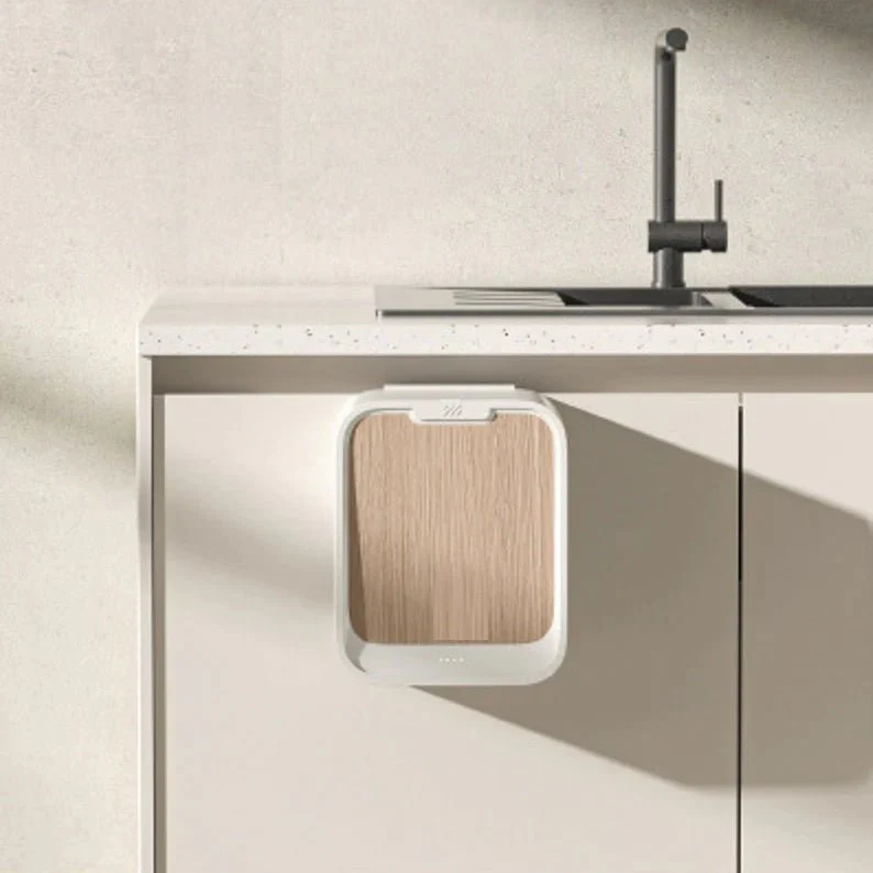 Touch-Free Wall-Mounted Trash Bin with Smart Sensor Lid (7L) - Image 2