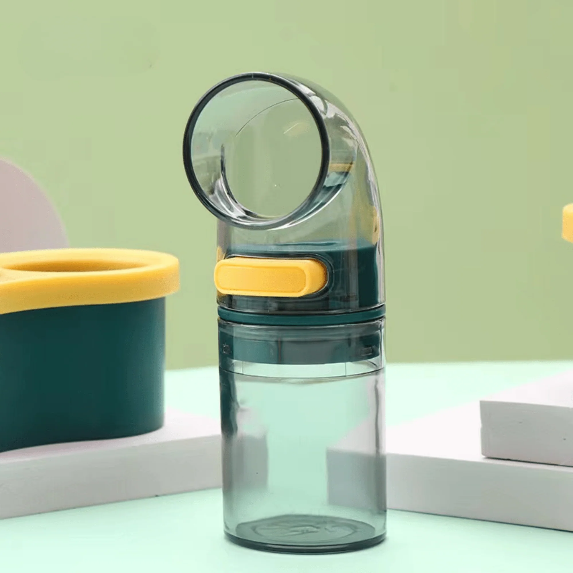 Transparent Plastic Seasoning Jar with Press Button Salt Dispenser - Image 4