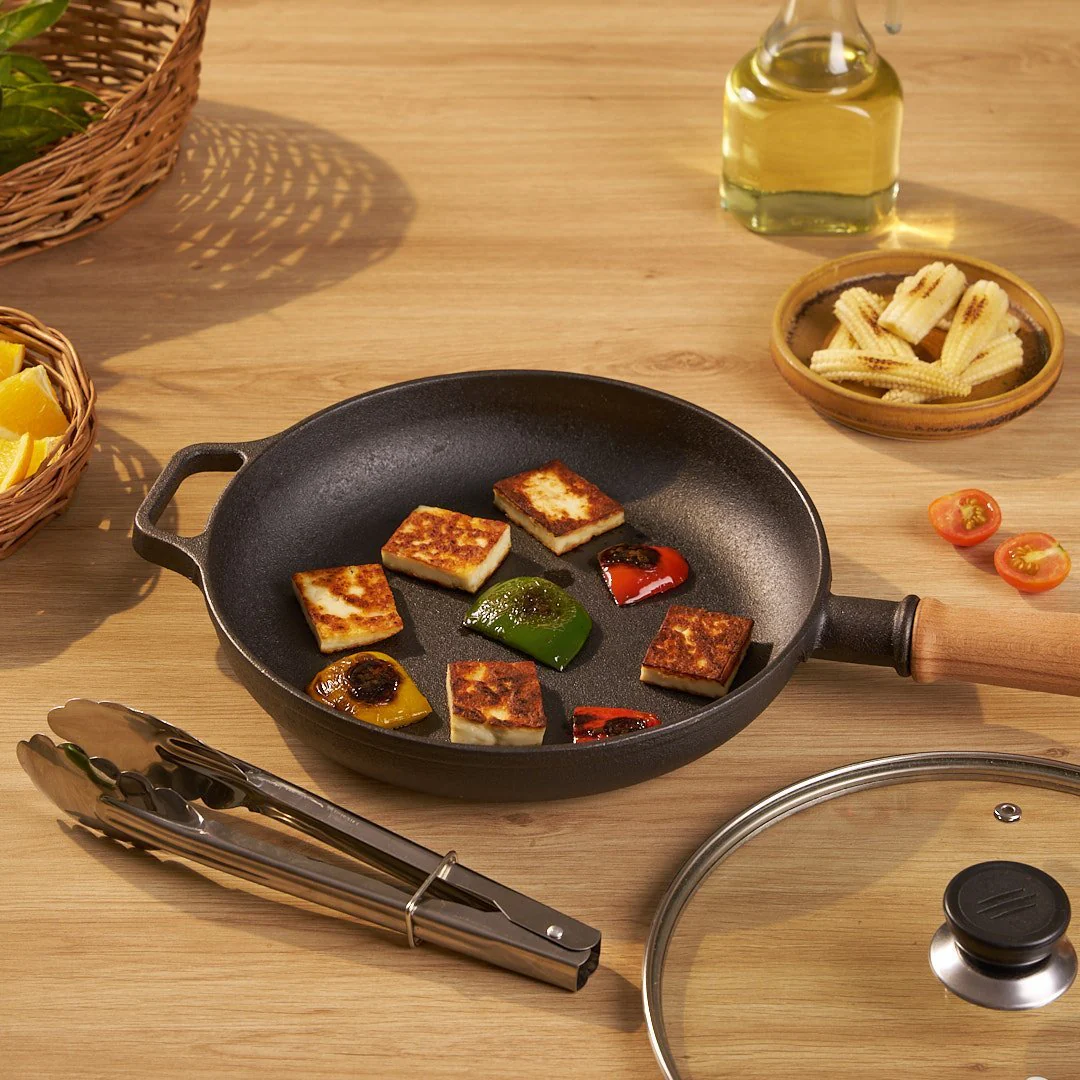 Ultra Heat Cast Iron Skillet Pan with Wooden Handle(22cm) - Image 4