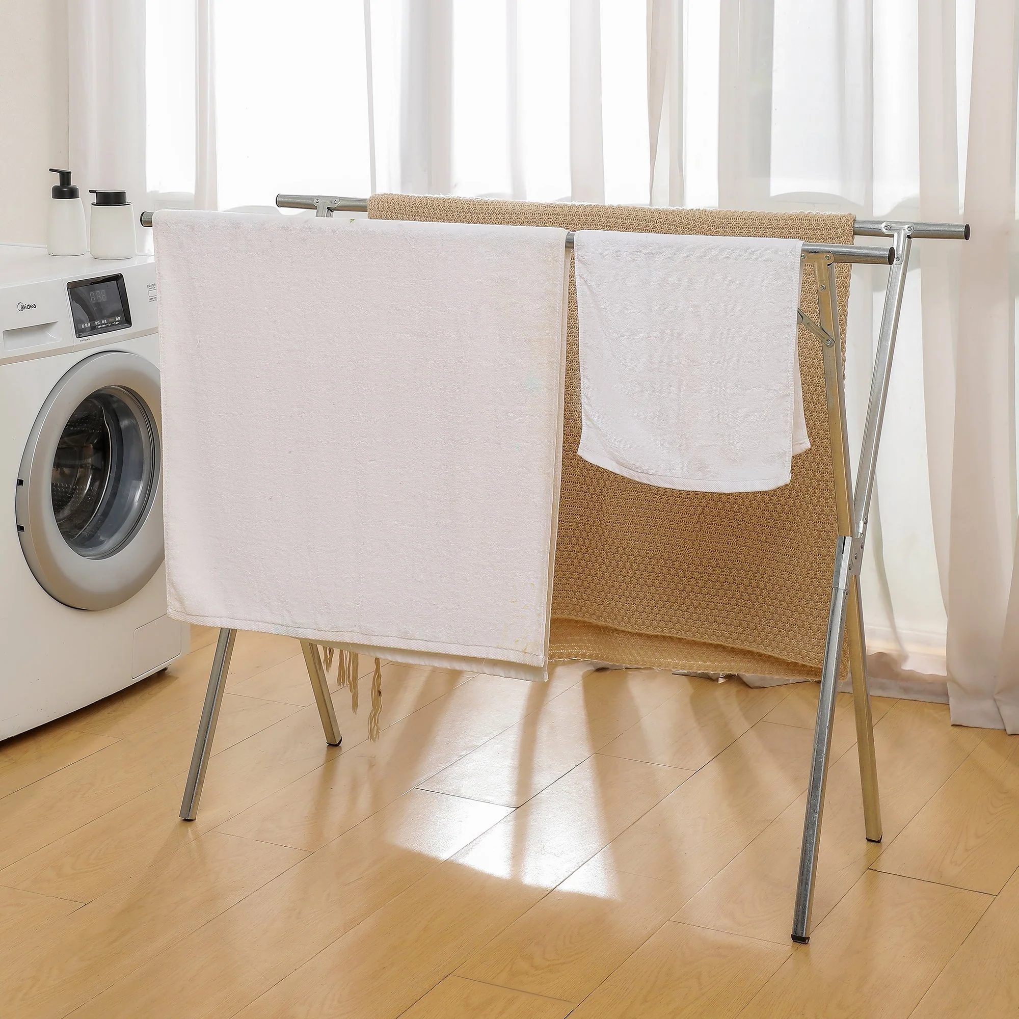 Versatile Indoor/Outdoor Clothes Drying Rack - Image 3