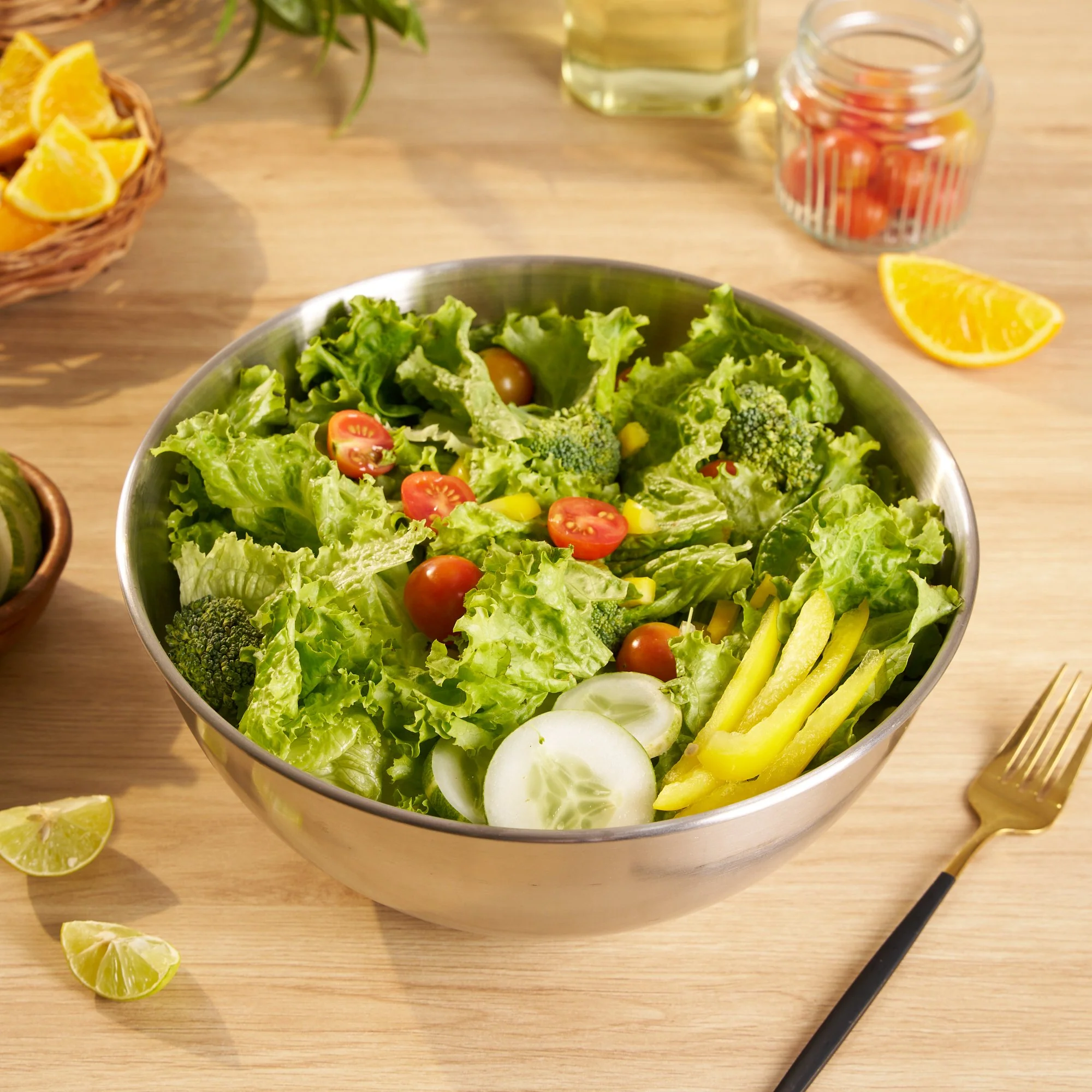 Versatile Stainless Steel Food Bowls - Image 4