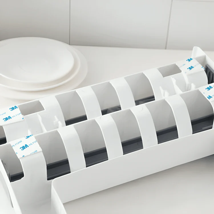 Wall-Mounted Wrap Cutter And Paper Towel Rack - Image 5